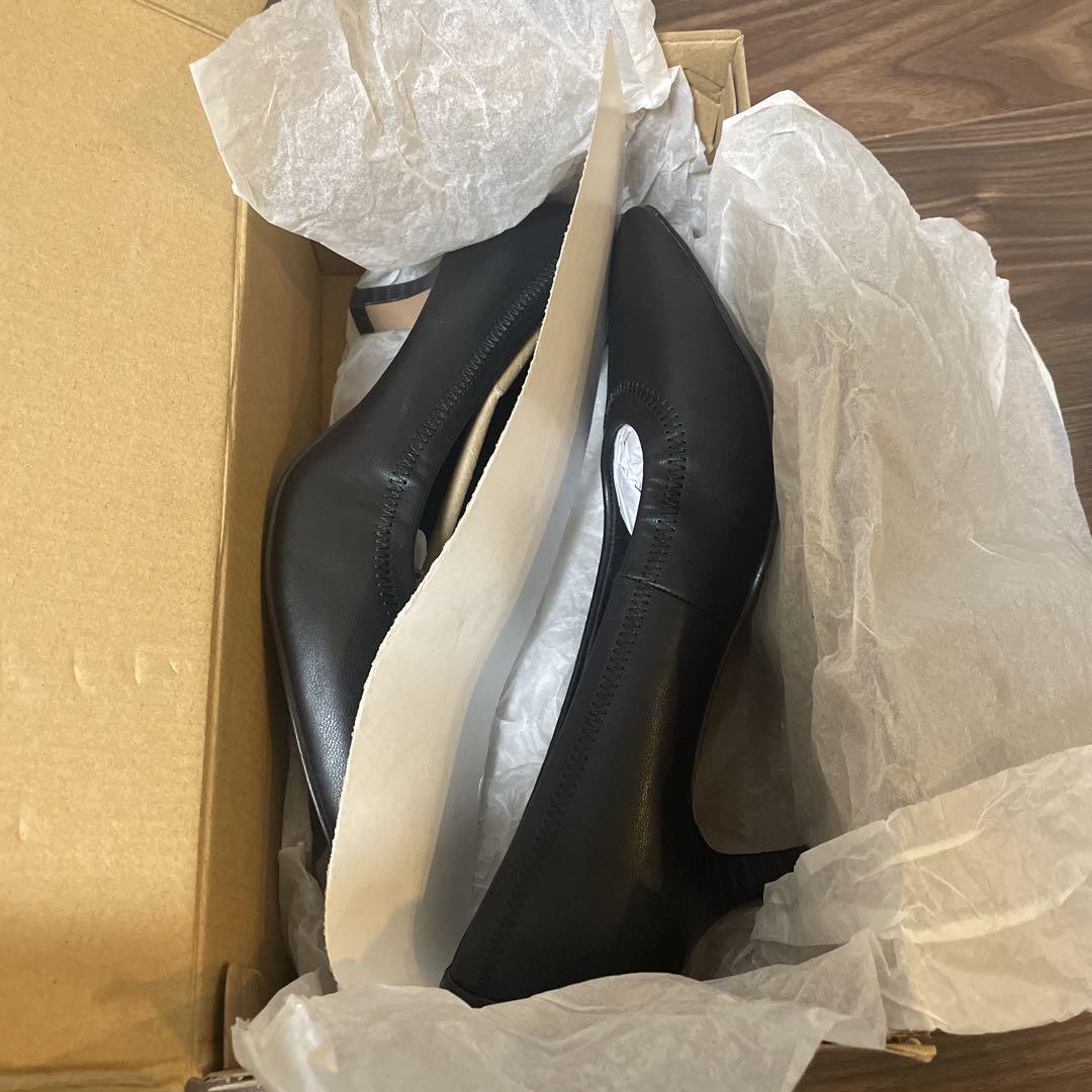 みゆ【美品】Clarks 黒　パンプス　24.0 UK5
