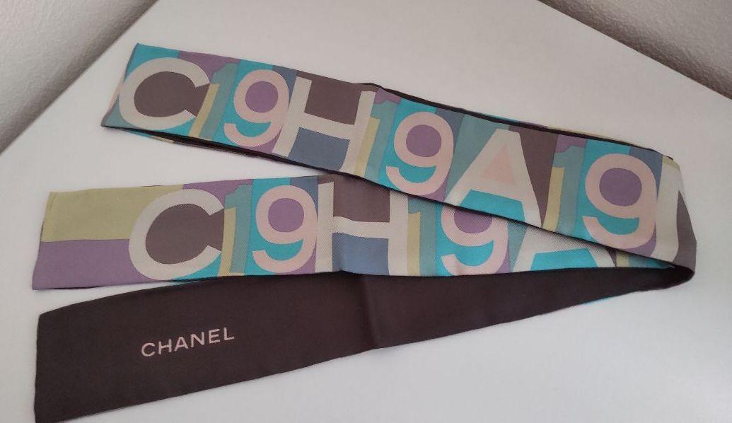ご専用☆CHANEL リボンスカーフ ヘアバンド 最大50%オフ! ご専用☆CHANEL リボンスカーフ ヘアバンド 最大50%オフ!