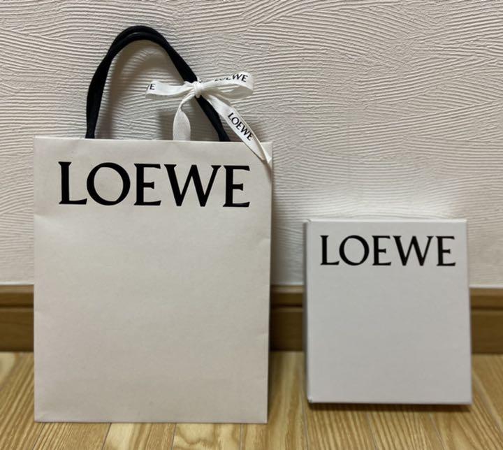 LOEWE ロエベ ショップ袋•空箱•リボン 高質 LOEWE ロエベ ショップ袋•空箱•リボン 高質