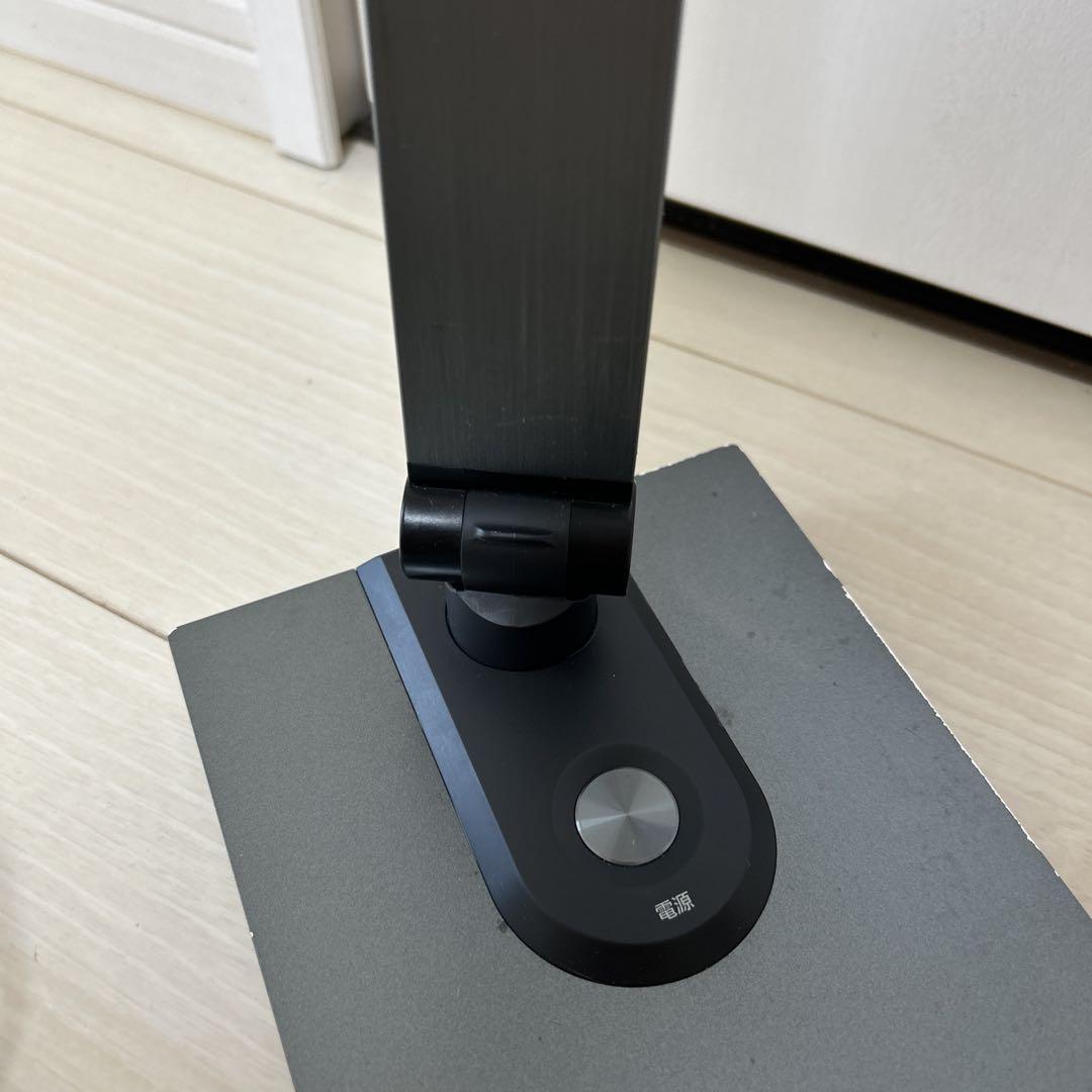 パナソニック　LEDデスクライト SQ-LD560-K 2021年製