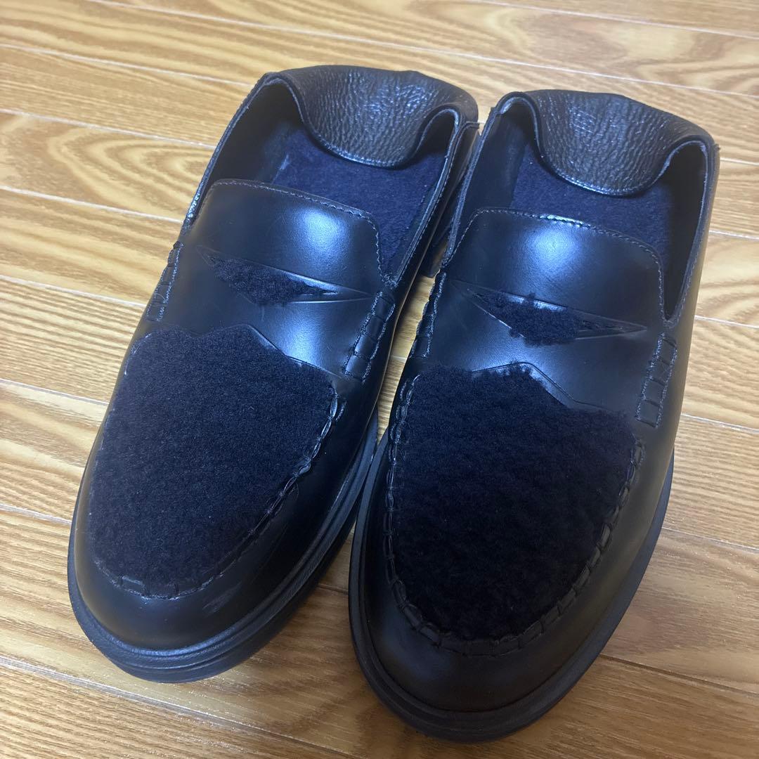 レザー ローファー 黒　バブーシュ　フェンディ　24.5cm