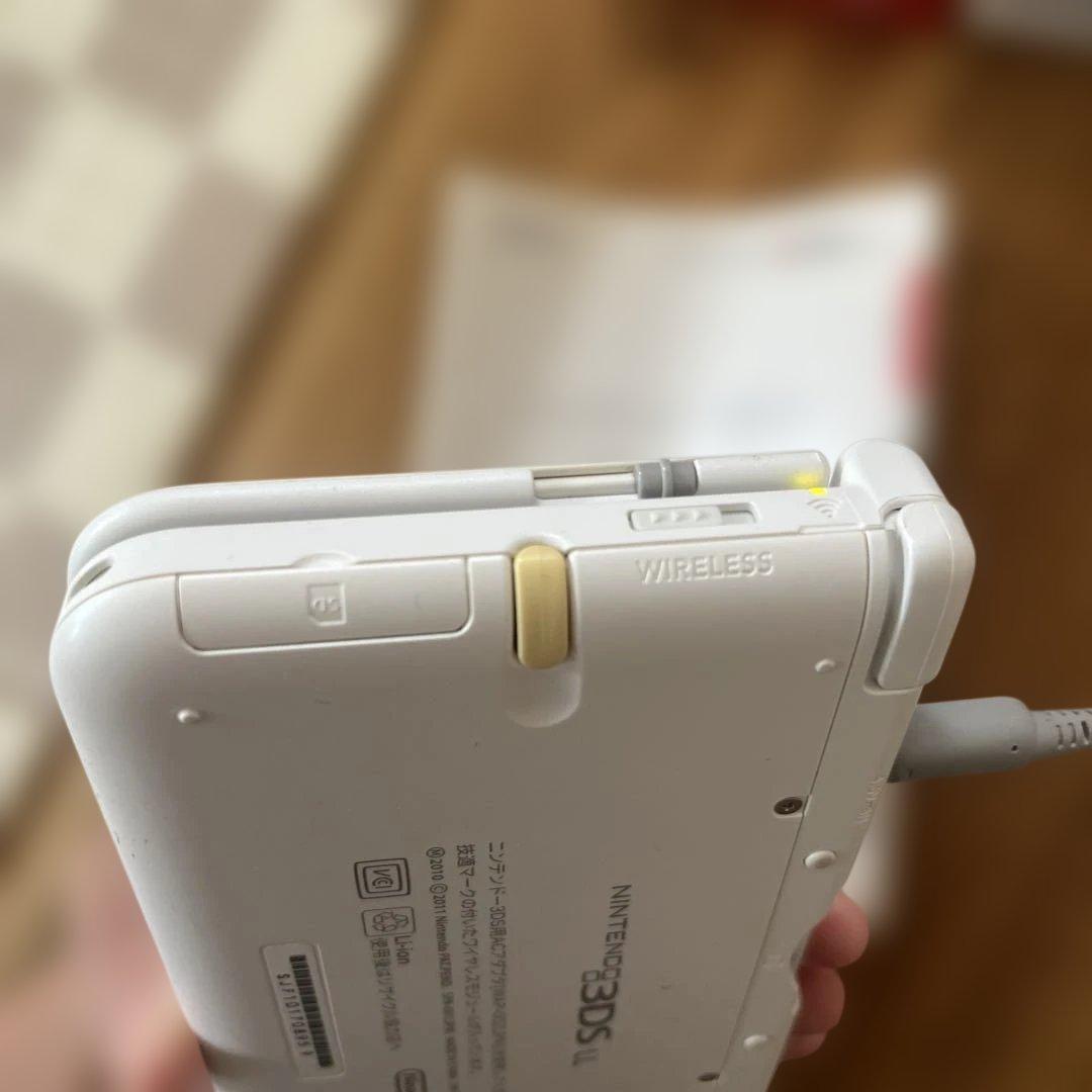 ニンテンドー3DS LL ホワイト ACアダプタ