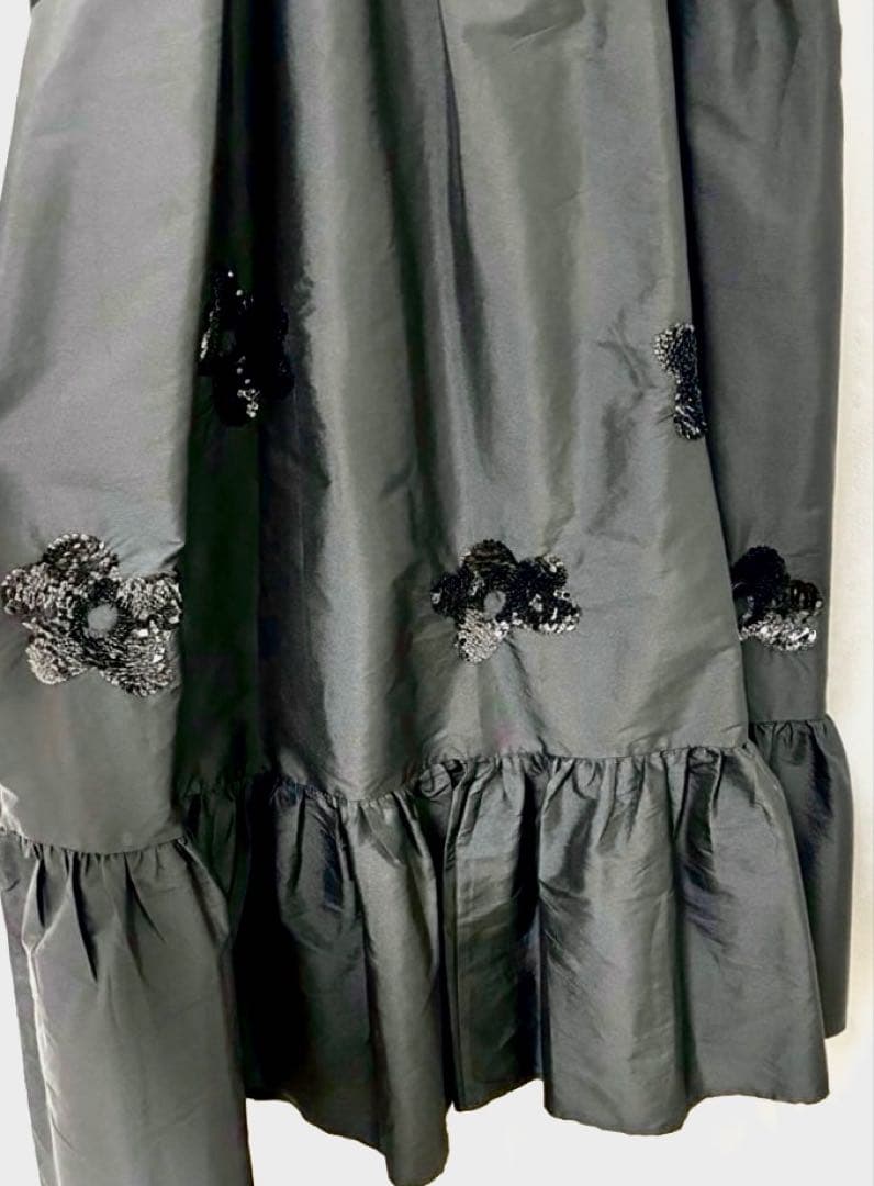 ne Quittez pasとのコラボ品　フラワー刺繍キャミワンピース　ブラック