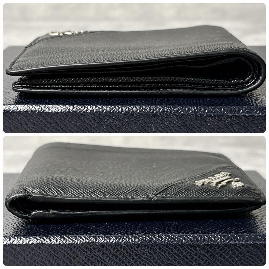 極美品/RFID✨プラダ マネークリップ サフィアーノ メタルロゴ 折り財布 ✨極美品✨ PRADA 折り財布 メタルロゴ サフィアーノ ブラック
