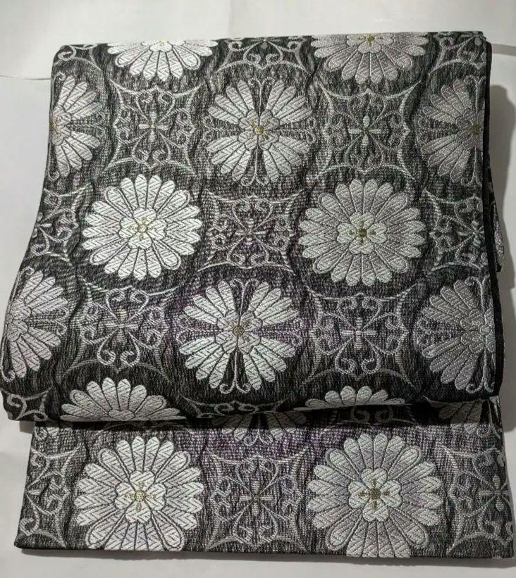 [美品] 花柄刺繍 黒と白よろけ模様 六通柄袋帯と帯締めセット