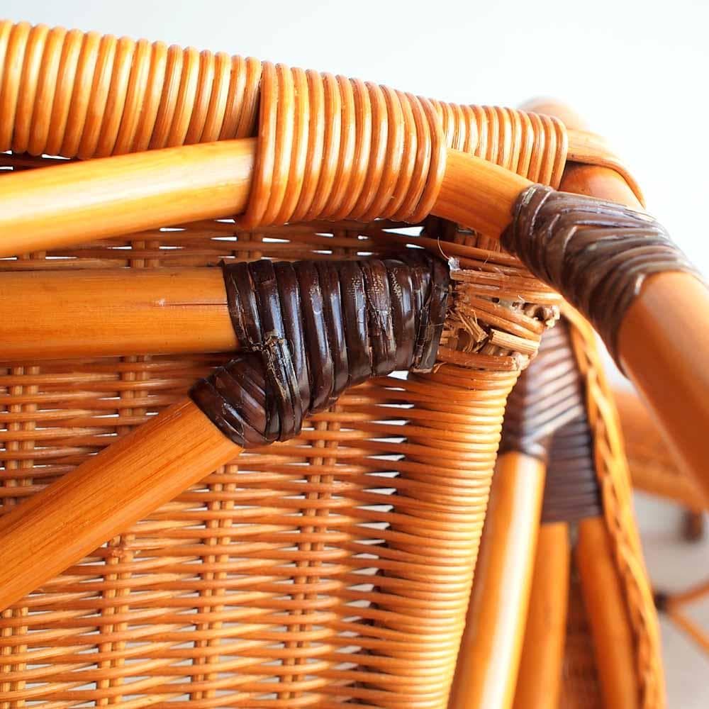 イージーチェア