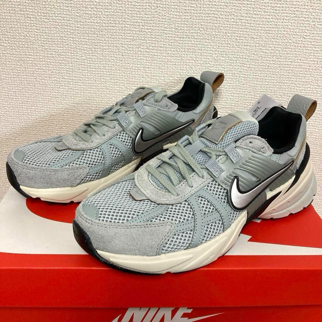 FN6703-003(T) WMNS NIKE V2K RUN 23cm