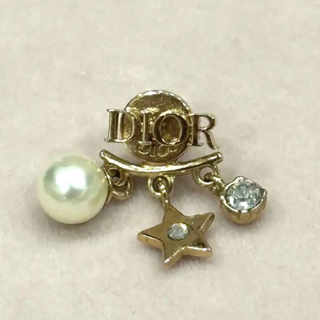 美品♡】Dior パールと星のチャームピアス 片耳 - メルカリ