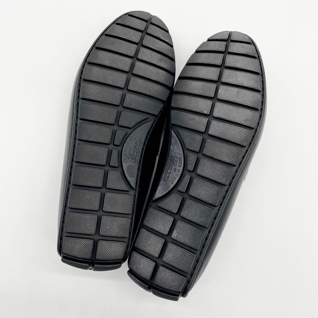 激安直営店 【未使用級】グッチ ドライビングシューズ グッチシマ 黒