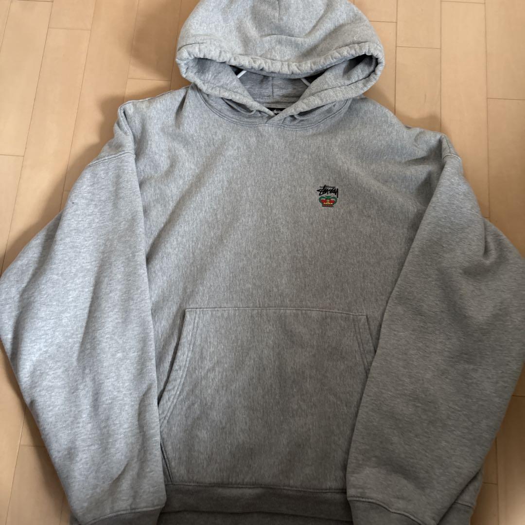 Stüssy グレー パーカー Lサイズ