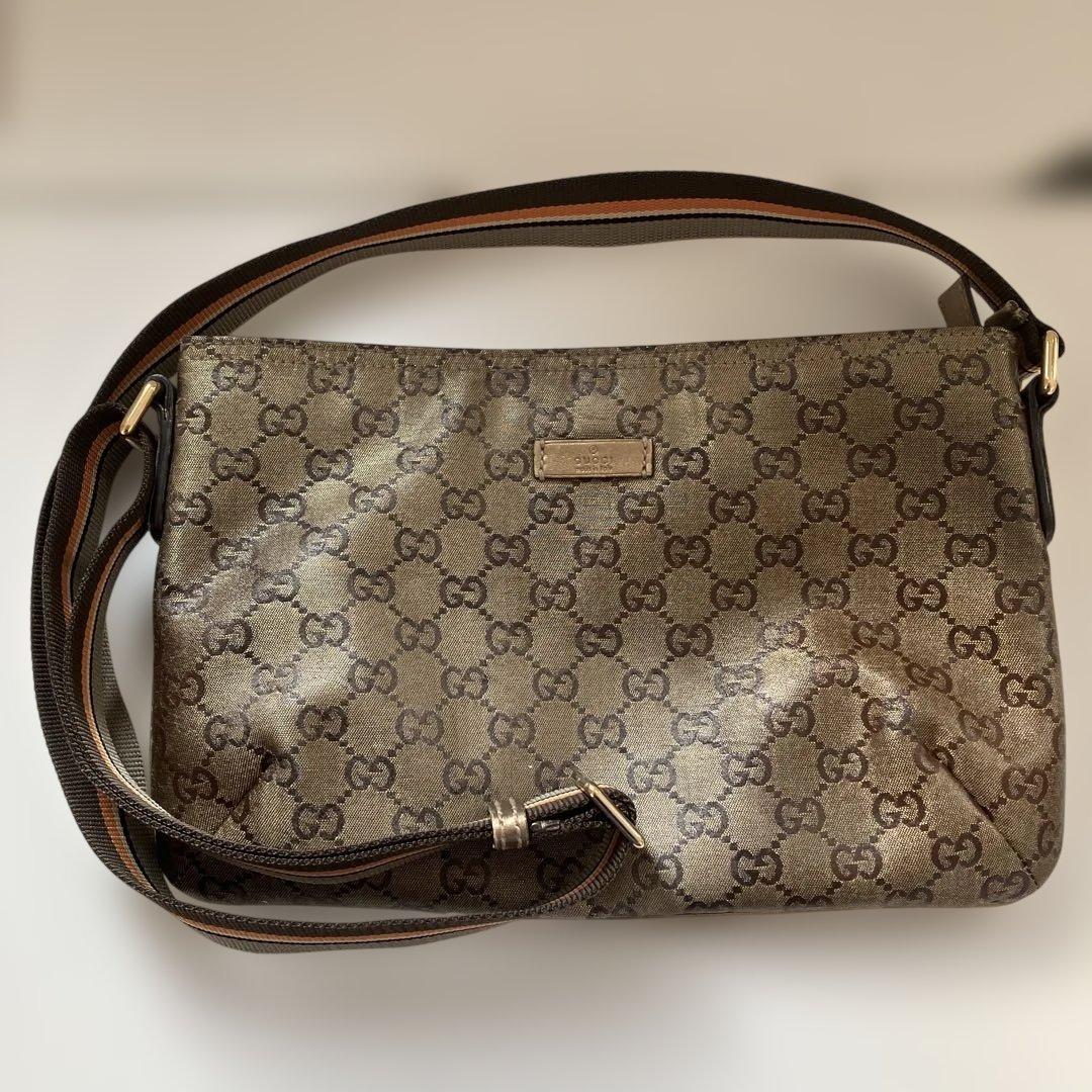 GUCCI GGパターンゴールドレザーショルダーバッグ