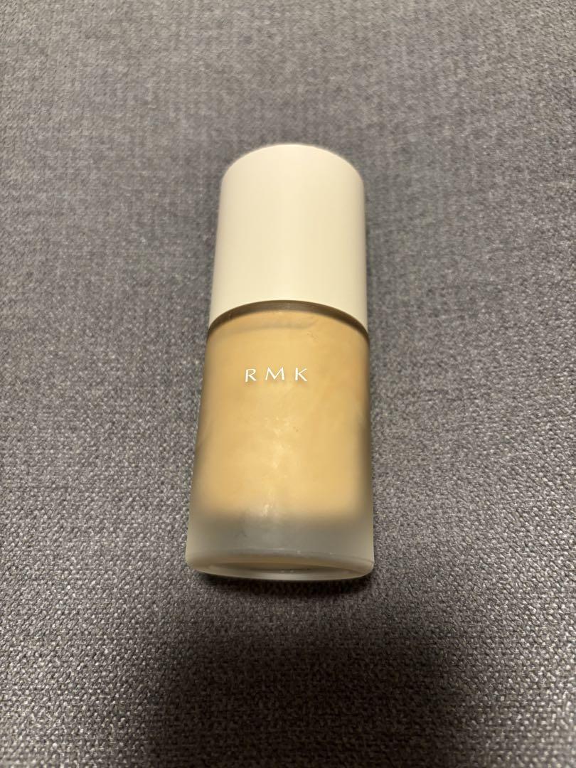 RMK リクイドファンデーション　フローレスカバレッジ　102