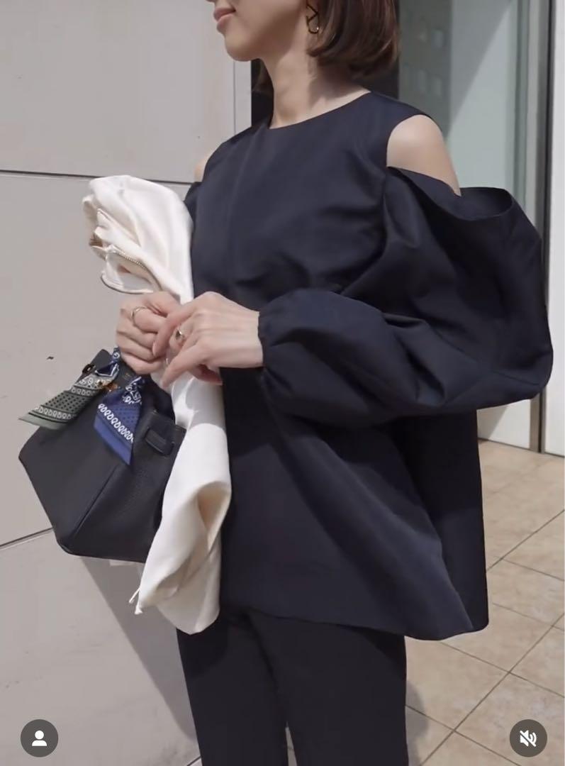 heve カットオフショルダーブラウス ネイビー トップス 半袖
