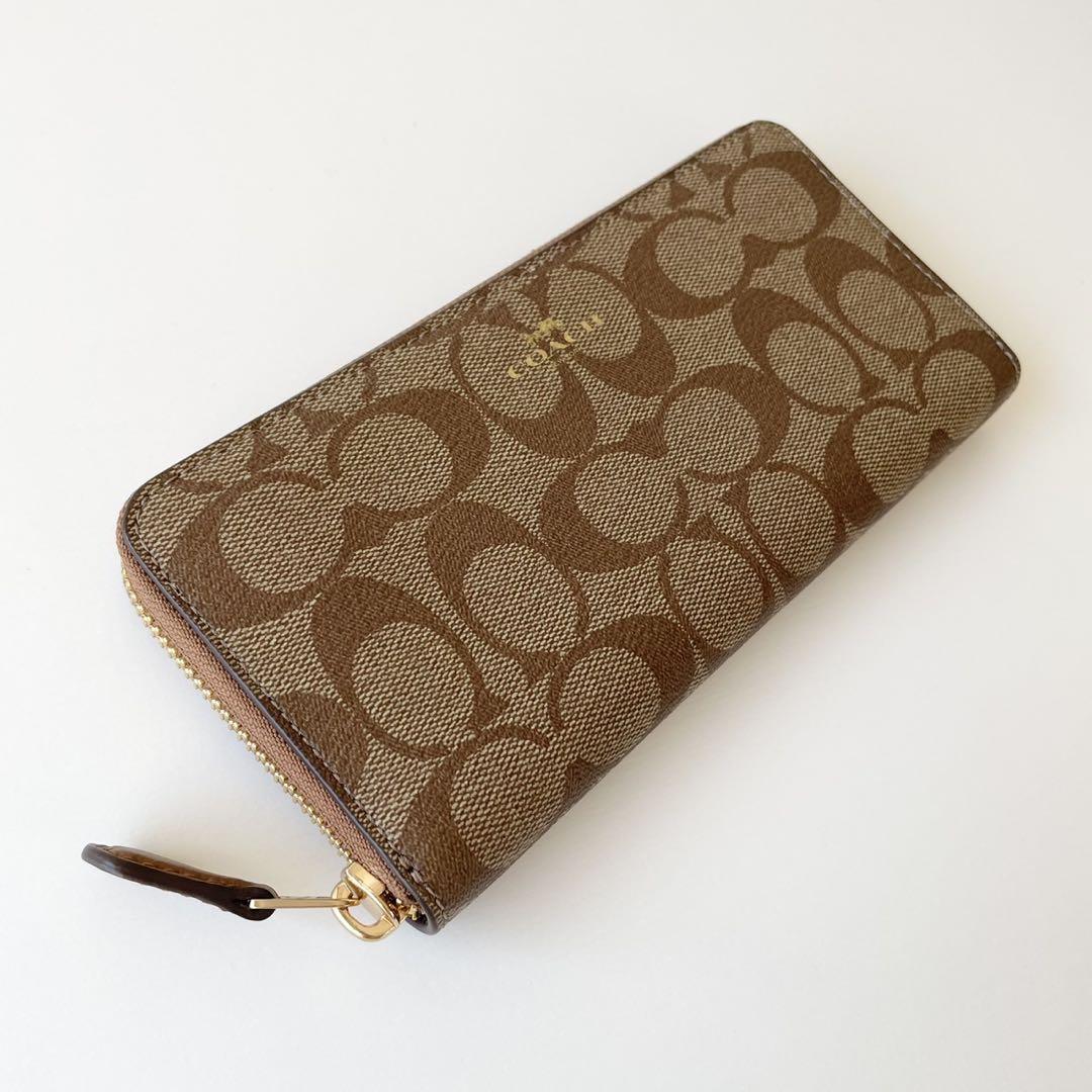 【新品】COACH 長財布 シグネチャー お札は折らずに収納可能