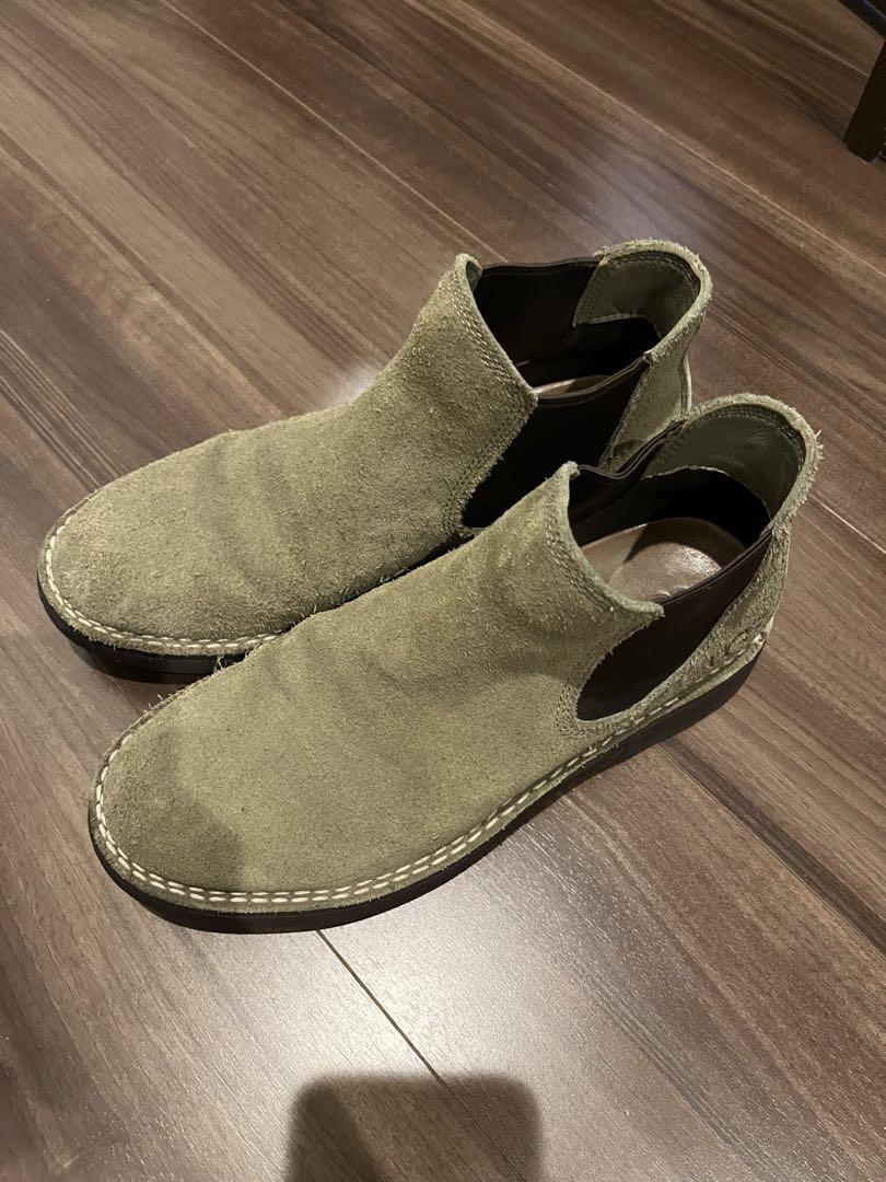 卍 UGG