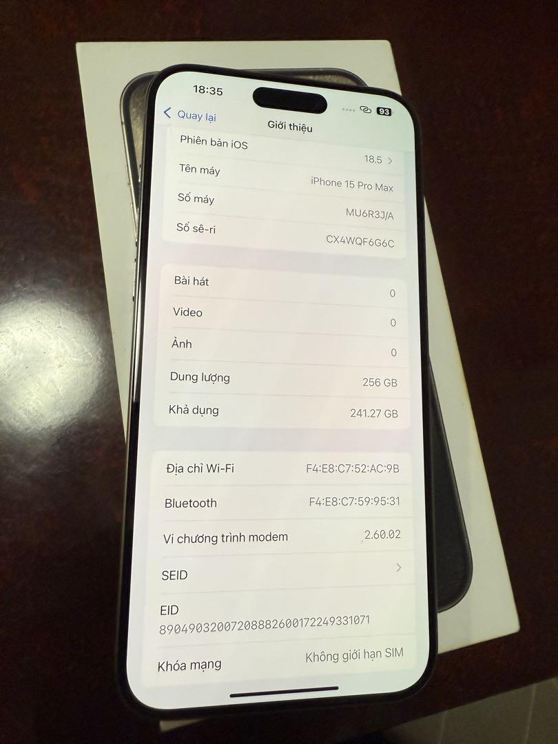 Apple iPhone 15 Pro Max 256GB シルバー