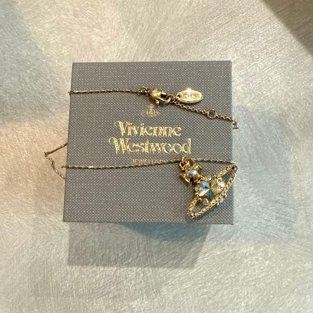 Vivienne Westwood アストリッド　オーブネックレス　ヴィヴィアン