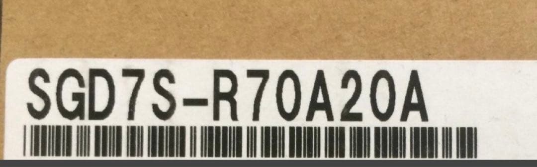 YASKAWA SGD7S-R70A20A 開封済　未使用