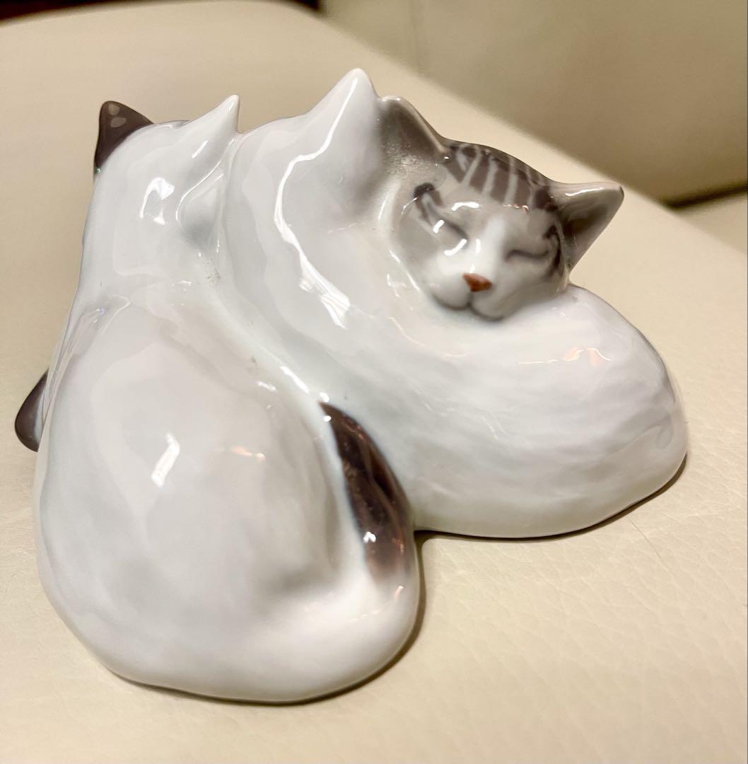 驚きの安さ ロイヤルコペンハーゲン』 フィギュリン猫の陶器寄り添う 置物