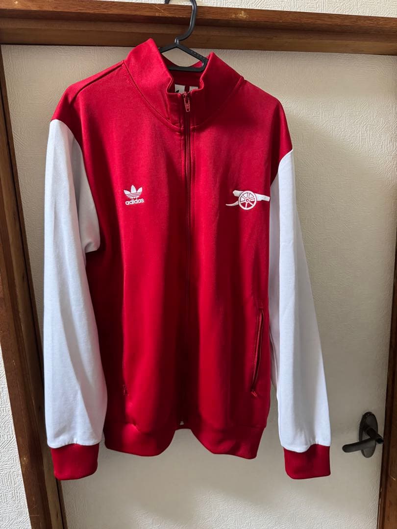 アーセナル × adidas Originals トラックジャケット 赤白