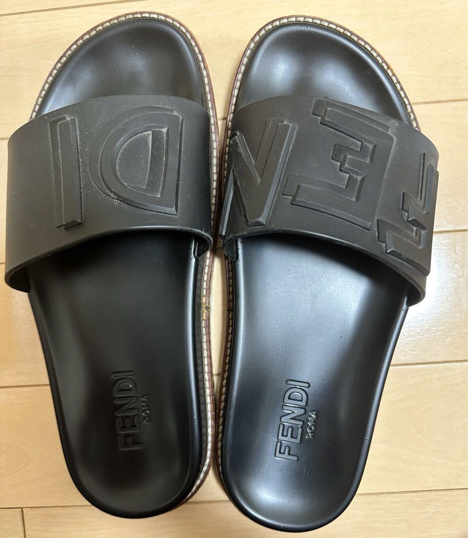 FENDY サンダル　27センチ