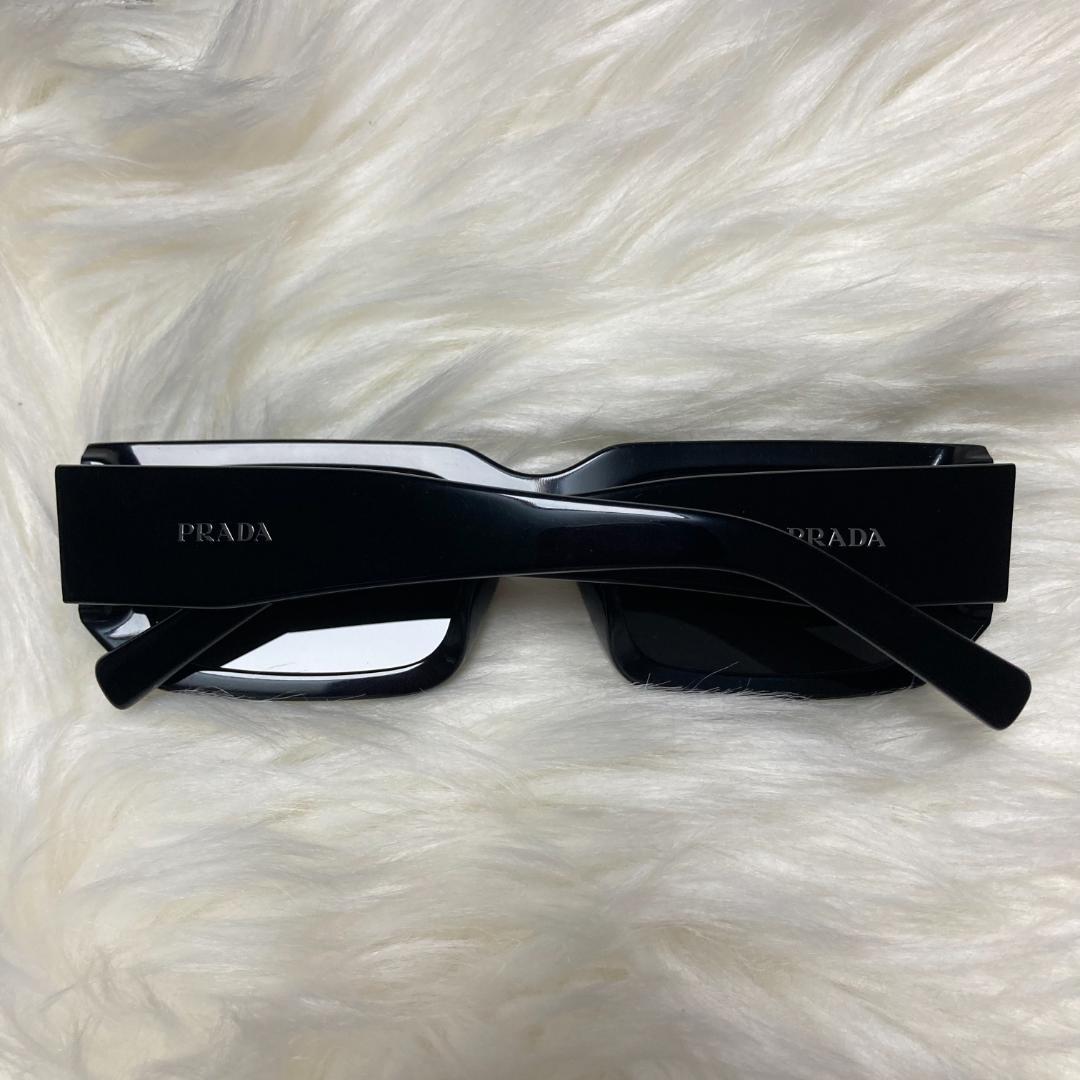 PRADA サングラス ブラック 02