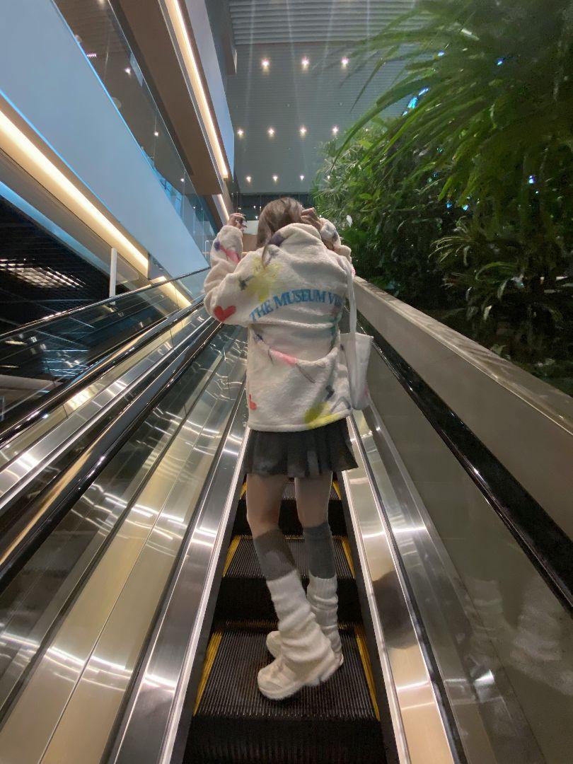 新品未使用 The Museum Visitor Children アウター