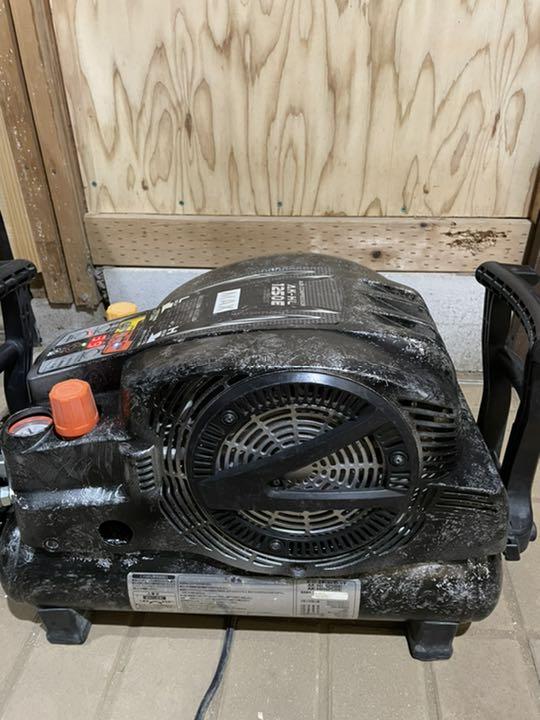 MAX コンプレッサー AK-HL1250E acB8F-m94410396651 常圧\高圧 2022春夏