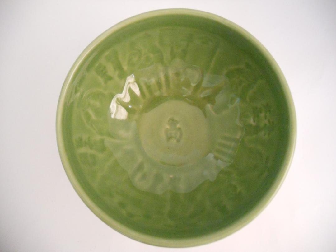 青磁 緑釉 中国 清朝 骨董品 超希少 茶碗 茶器 菓子器 です。