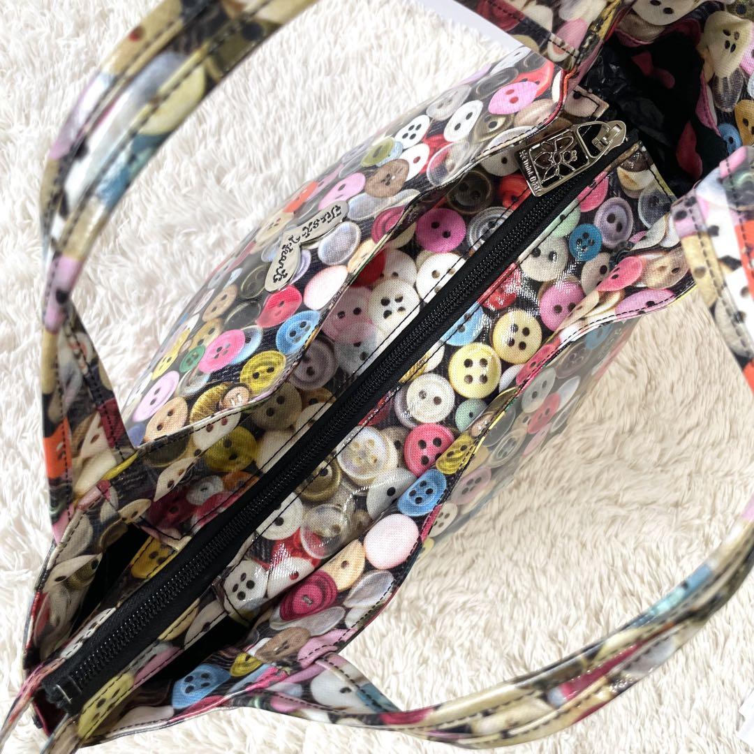 新素材新作 極美品✨シンクビー トートバッグ 撥 PVCコーティング ボタン柄 バッグ