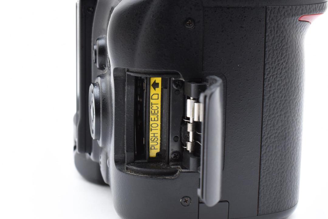 ニコン NIKON D5000 ボディ