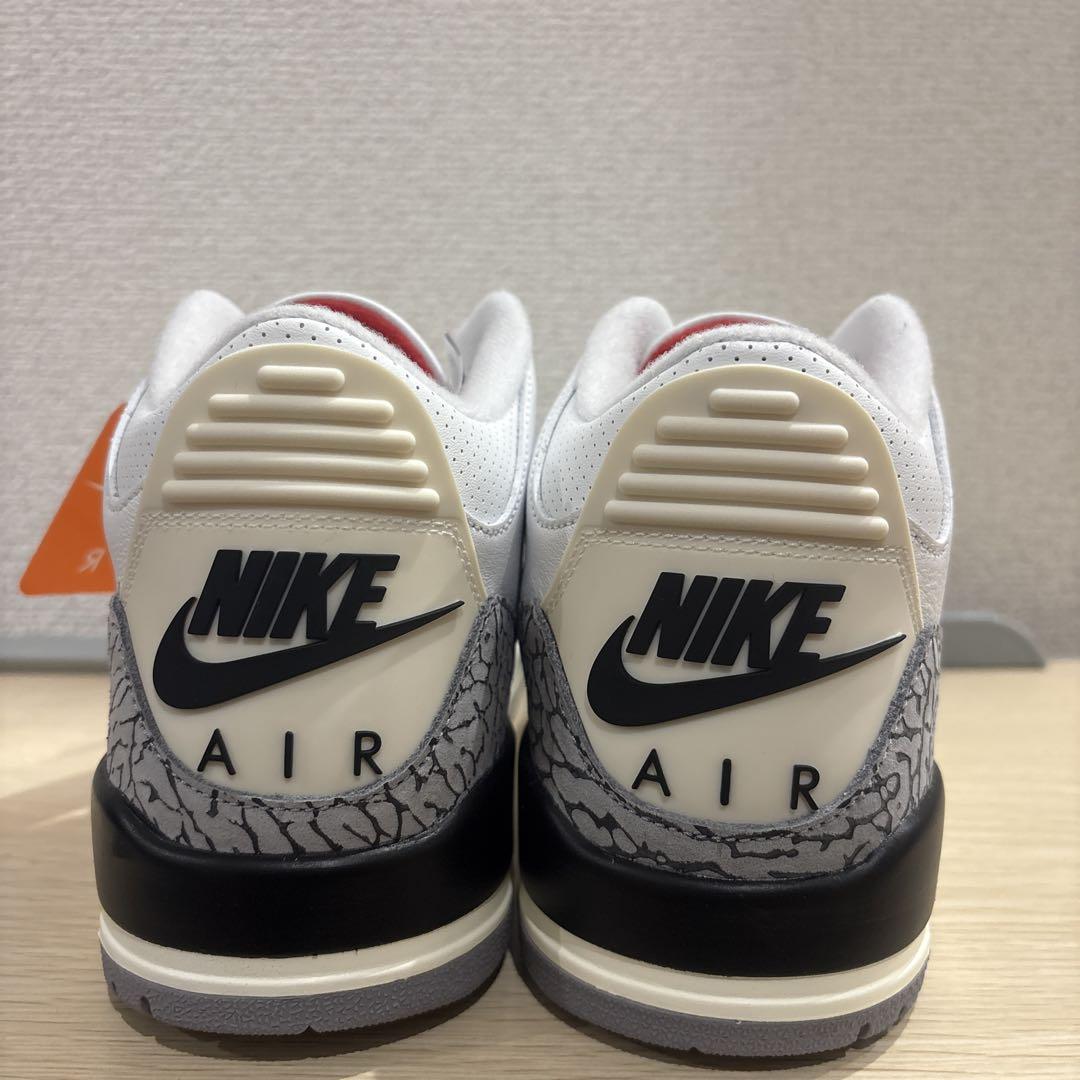 NIKE AIR JORDAN 3 RETRO ホワイト×セメント