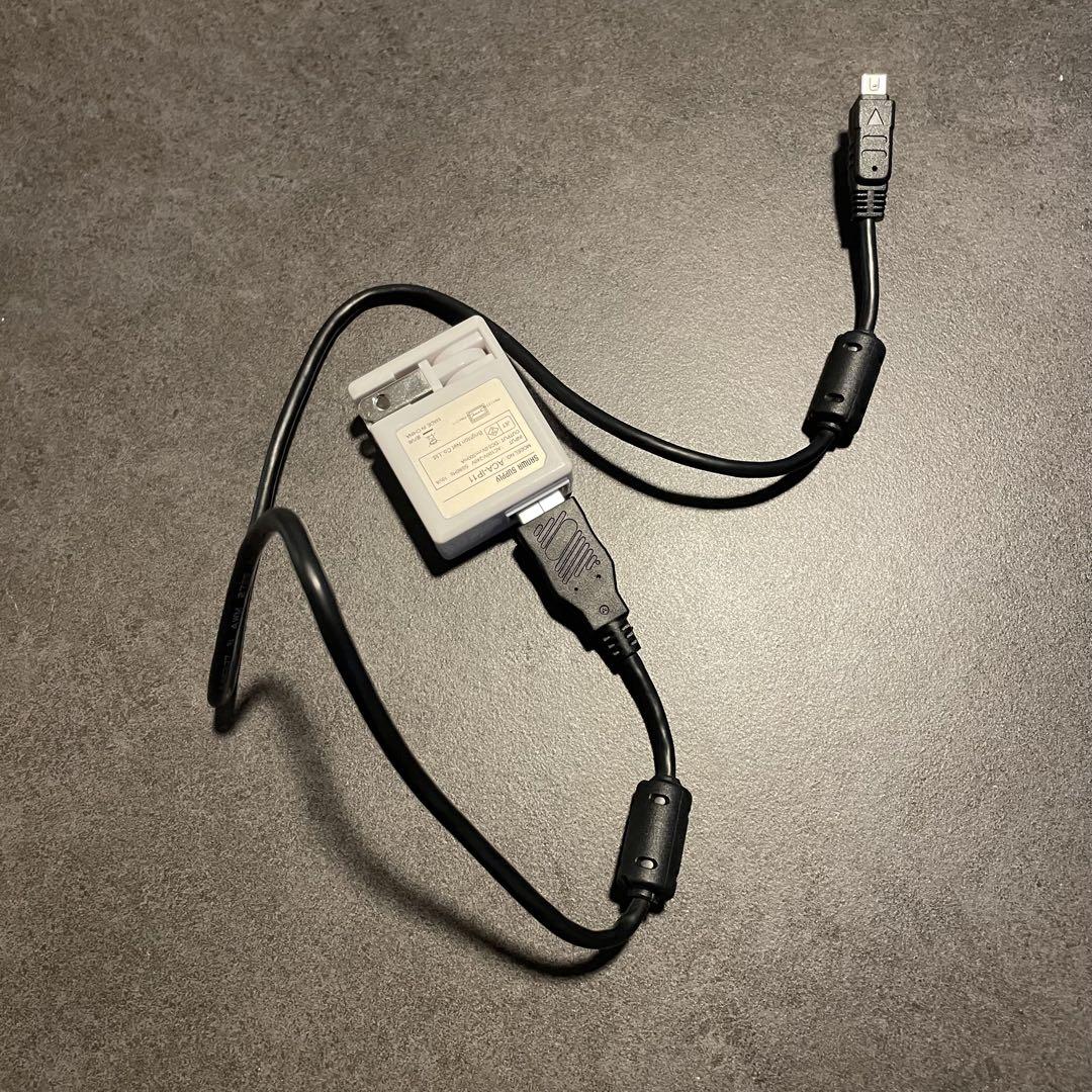 【匿名発送】OLYMPUS TG-860 防水デジタルカメラ　充電器等付属