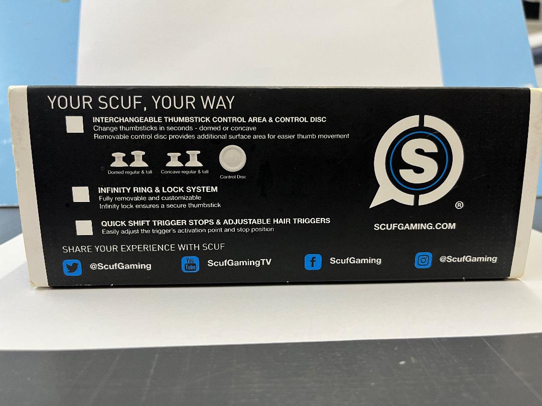 スカフコントローラーPS４美品‼️カスタムパーツ付き‼️SUCAF♾️４PS PRO