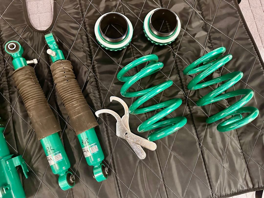 テイン フレックスA 30 アルヴェル 車高調 美品 固着抜け無し!2万キロ未満 テイン フレックスA 30 アルヴェル 車高調 美品 固着抜け無し!2万キロ未満