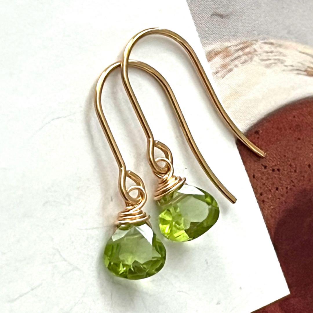 てっちゃん☺︎ 1点作品☆ 宝石質ペリドットピアス