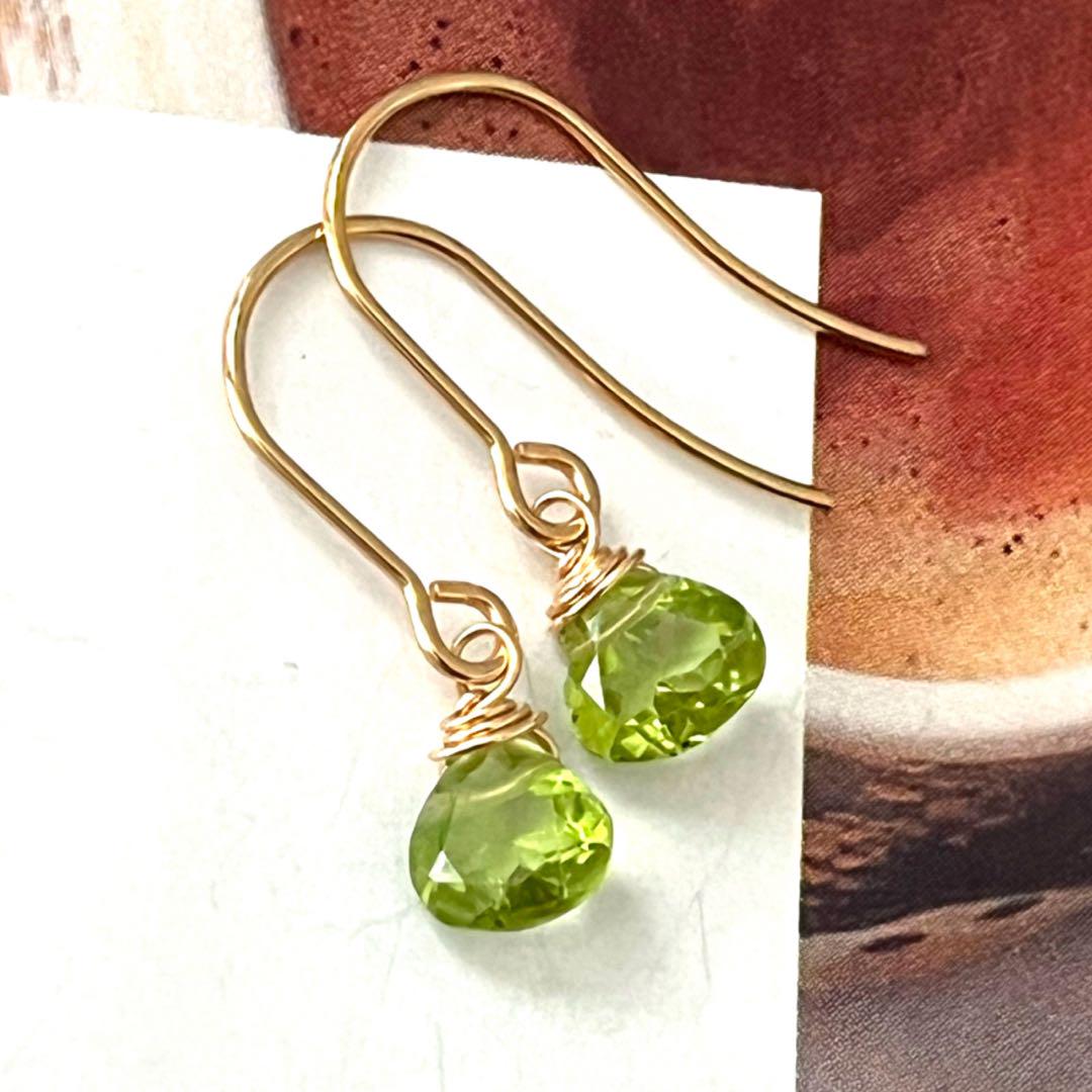 てっちゃん☺︎ 1点作品☆ 宝石質ペリドットピアス