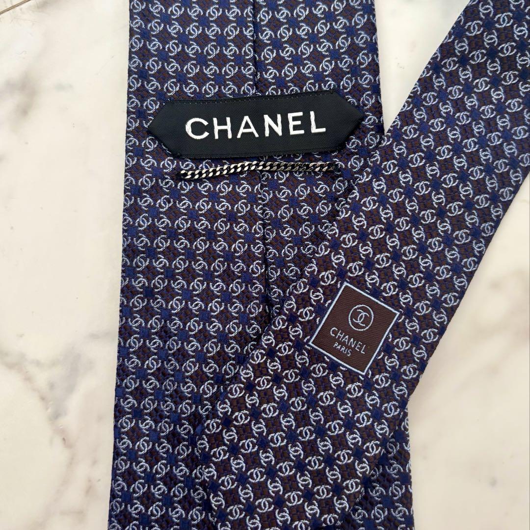 CHANEL ネクタイ　紺色系