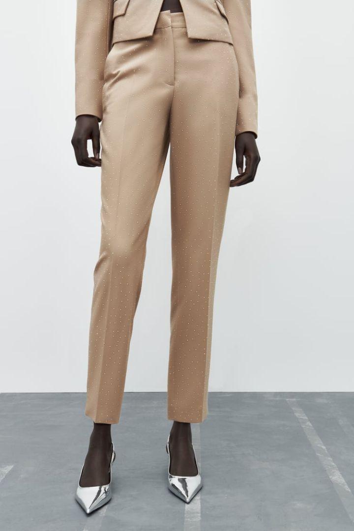 【2025A/W新作★送料無料】 ꕤ︎︎·͜·ZARA ラインストーン ベージュ クロップドパンツ パンツ