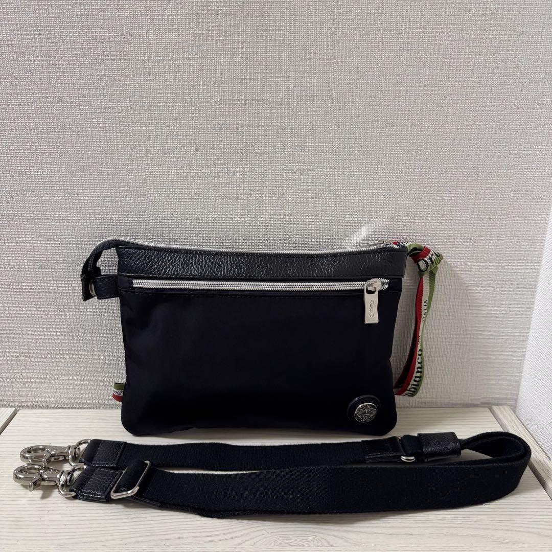 新品同様】オロビアンコ ショルダーバッグ ブラック 黒
