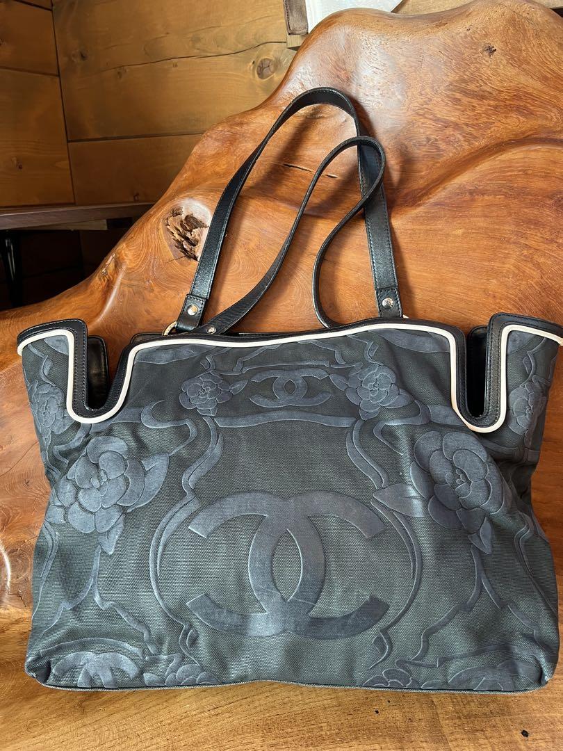 美品☆希少☆CHANEL☆シャネル　カメリア　キャンパスレザートートバッグ
