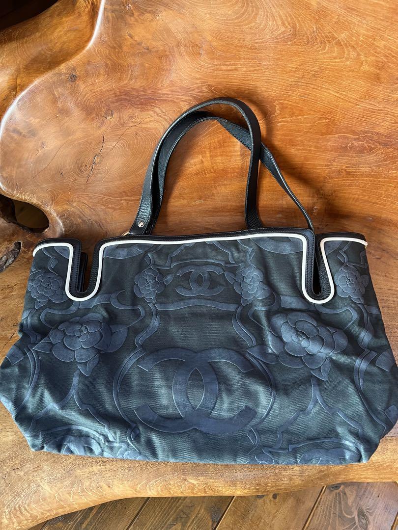 美品☆希少☆CHANEL☆シャネル　カメリア　キャンパスレザートートバッグ