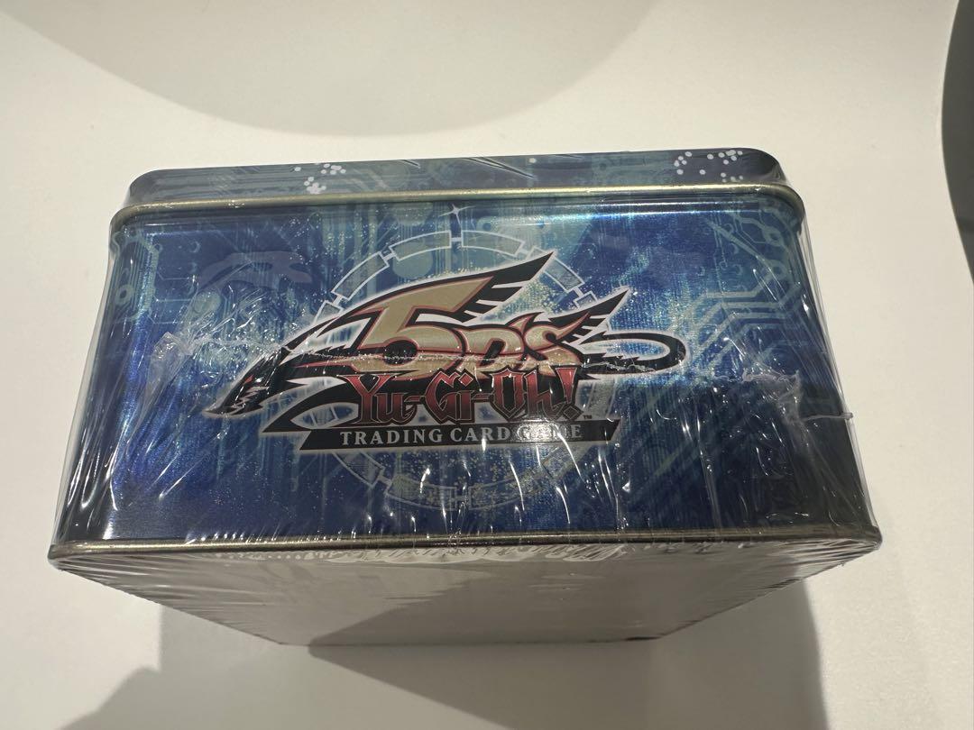 遊戯王 海外版 スターダスト・ドラゴン　TIN缶 遊戯王 海外版 スターダスト・ドラゴン TIN缶 - メルカリ
