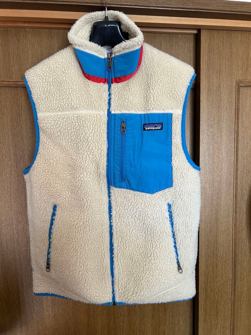 patagonia フリースベスト アイボリー - メルカリ