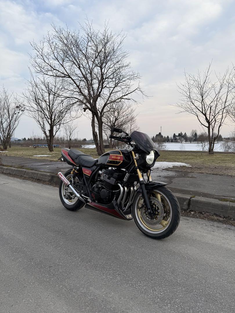 XJR400