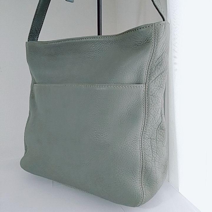 美品　コーチ　ショルダーバッグ　グリーン　レザー　大容量　A4
