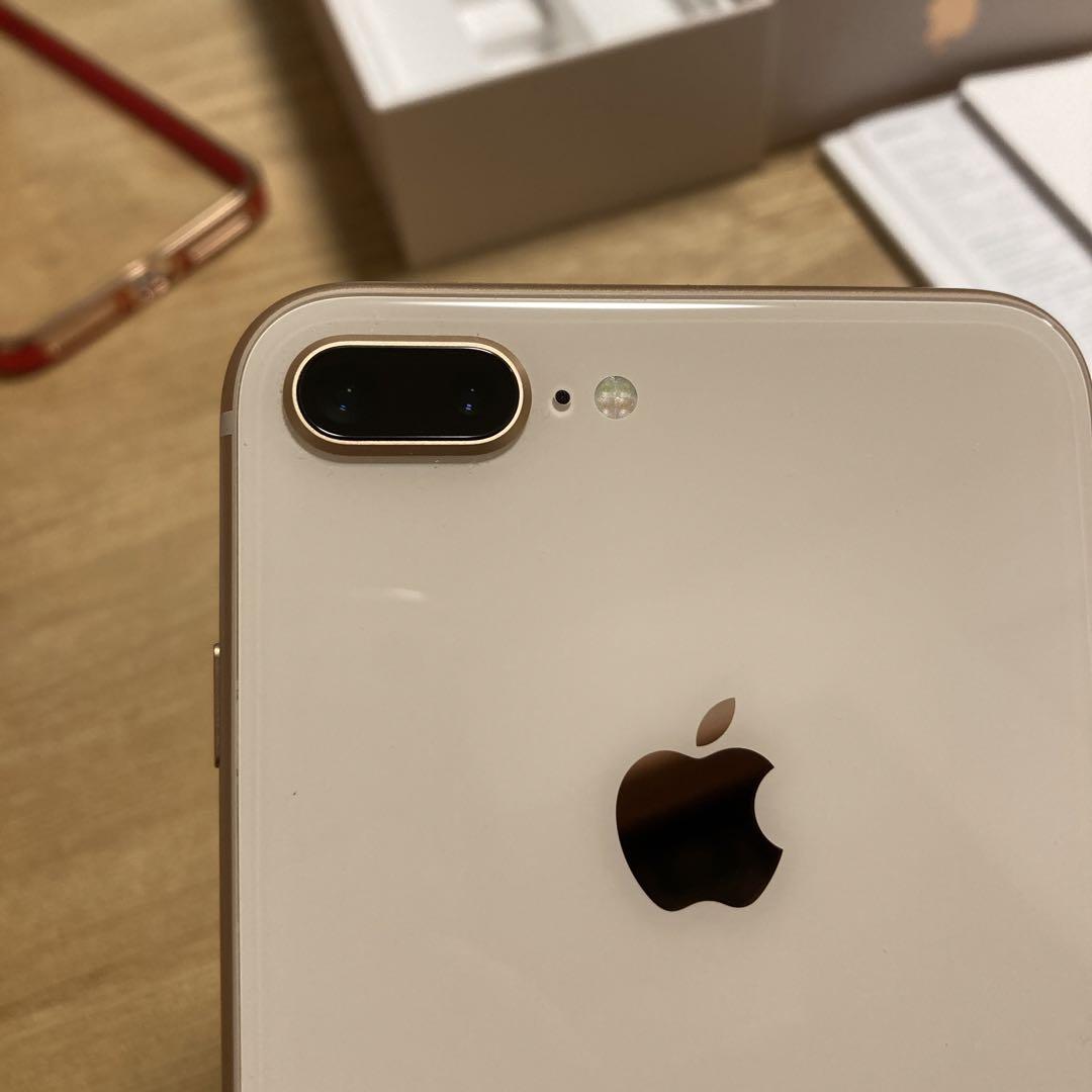 iPhone 8 Plus Gold 64 GB docomo送料 無料 通販