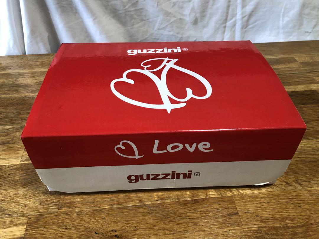 guzzini　the stone　グッチーニ Amazon｜guzzini(グッチーニ) カトラリーセット レッド 箱サイズ