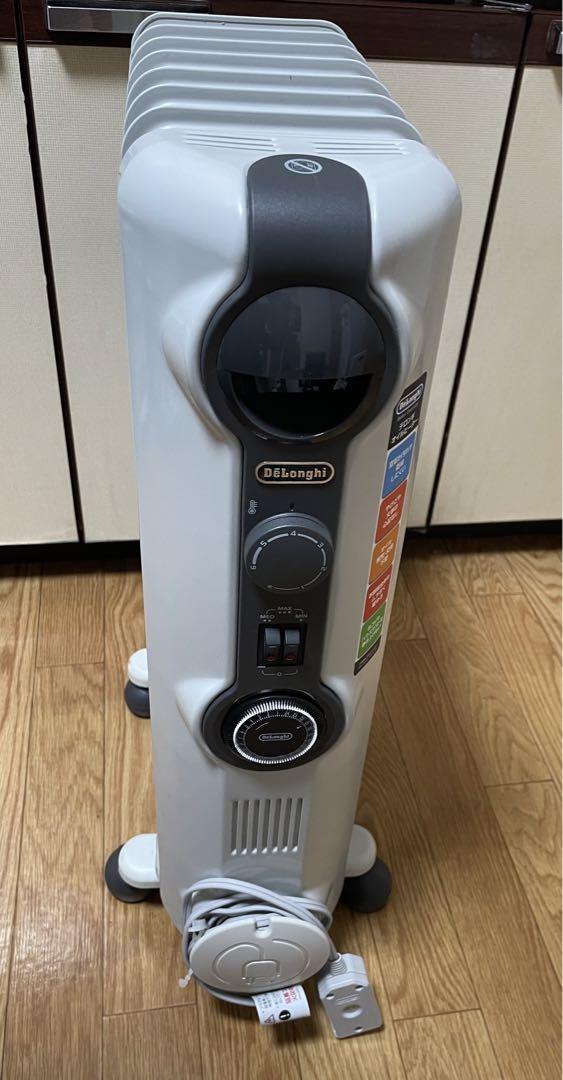 オイルヒーター　DeLonghi オイルヒーター グレー