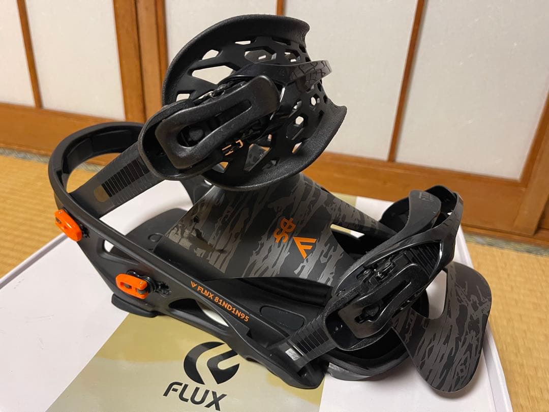FLUX DS ビンディング ブラック